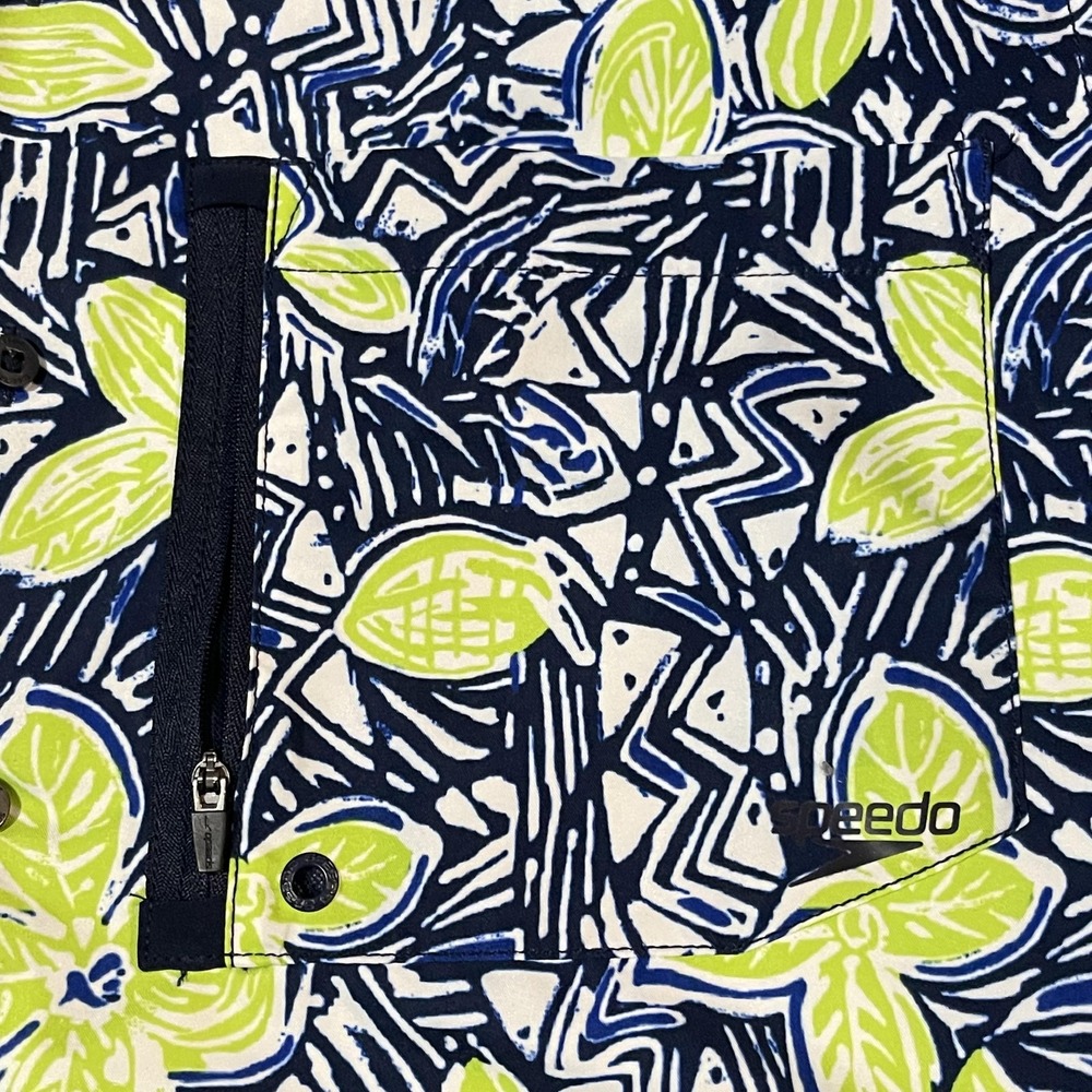 Speedo Hawaiian Performance Shirt Men 2XL Blue Green Floral Tropical Vented - Picture 6 of 9